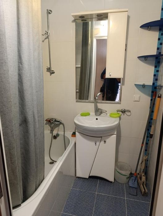 Сдам 3 комнатная квартира Таирова Королева Вильямса 4 этаж