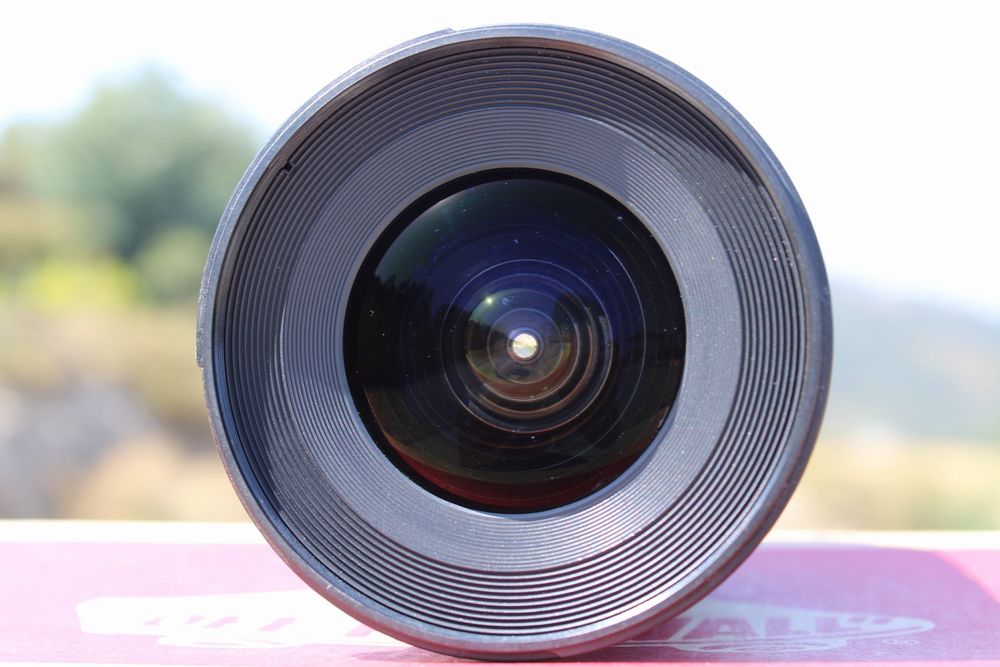 Tamron SP 10-24 mm F/3.5-4.5 (Canon EF)