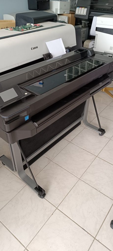 Vendo plotter Hp T520 36pl