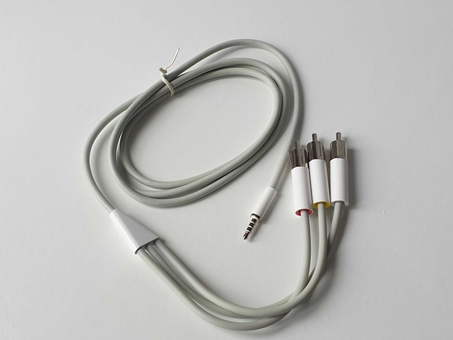 кабель AV Cable Composite RCA to JACK Apple iPod M9765G/A