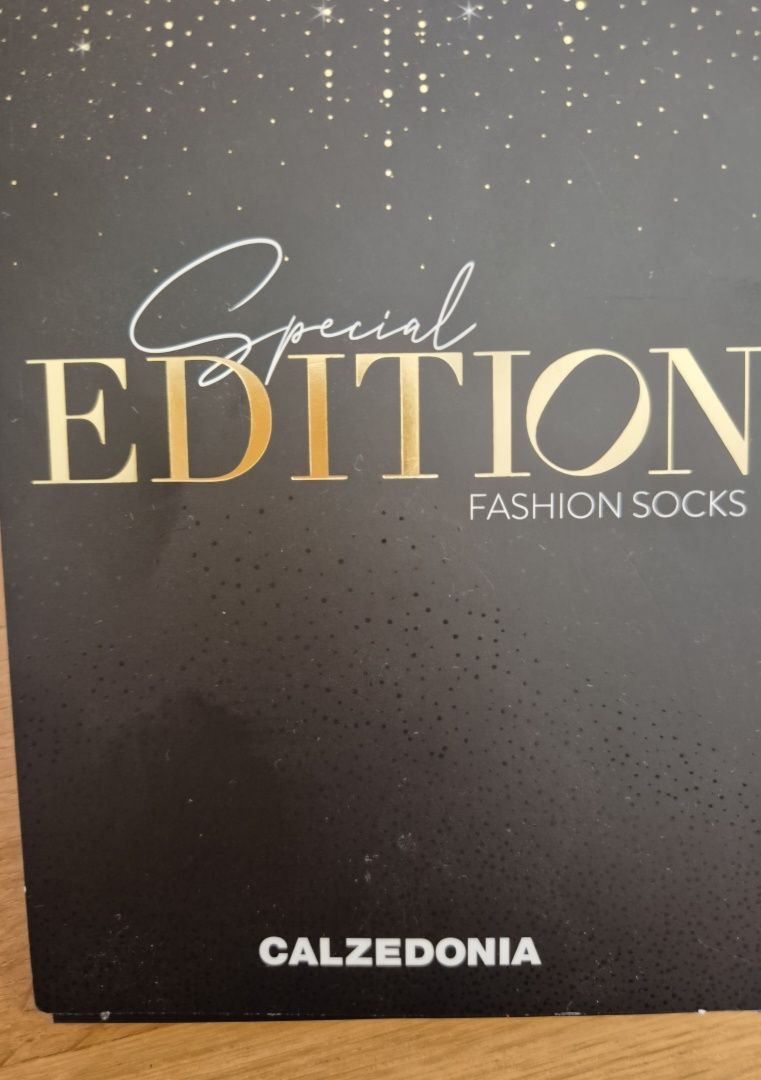 Skarpety Calzedonia czarne dżety special edition kryształki one size