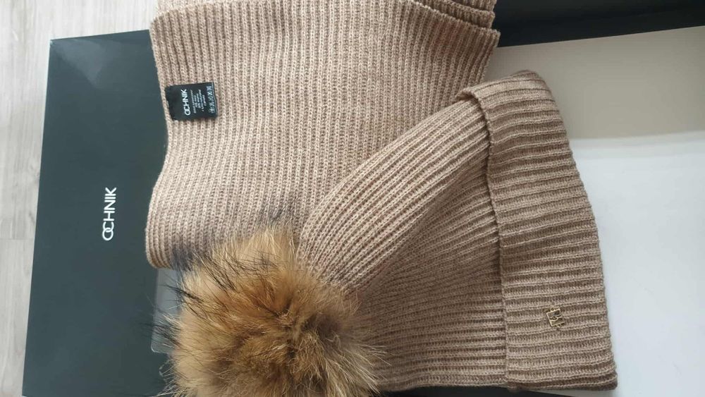 Czapka szalik zestaw damski beż z pomponem z jenota Ochnik nowe