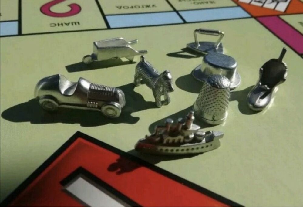 Монополія Україна, Monopoly України: 2-6 гравця, вік 8+