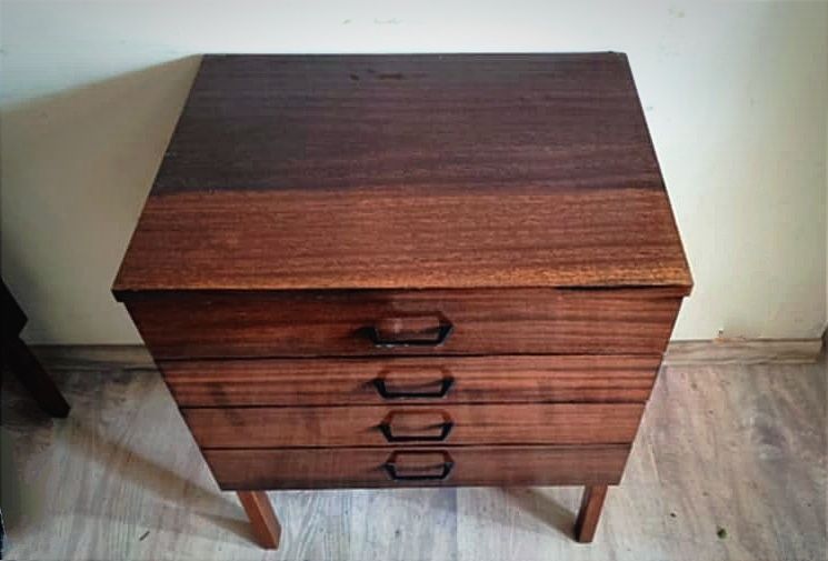 Mała komoda retro midcentury PRL  stan bdb szuflady