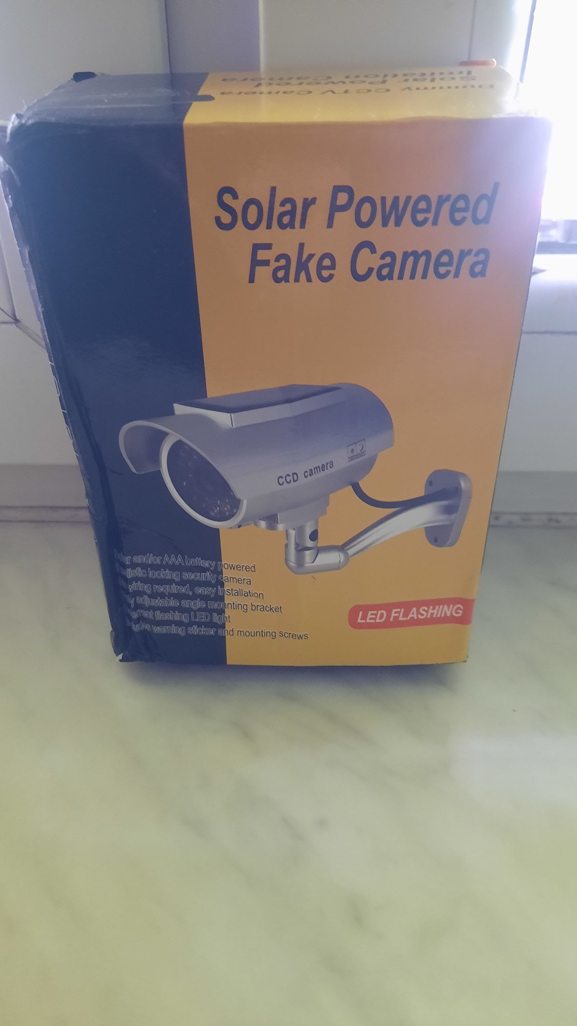 Kamera solarna atrapa