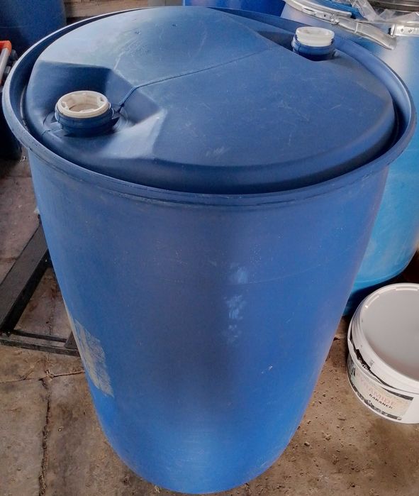 Бочки пластикові