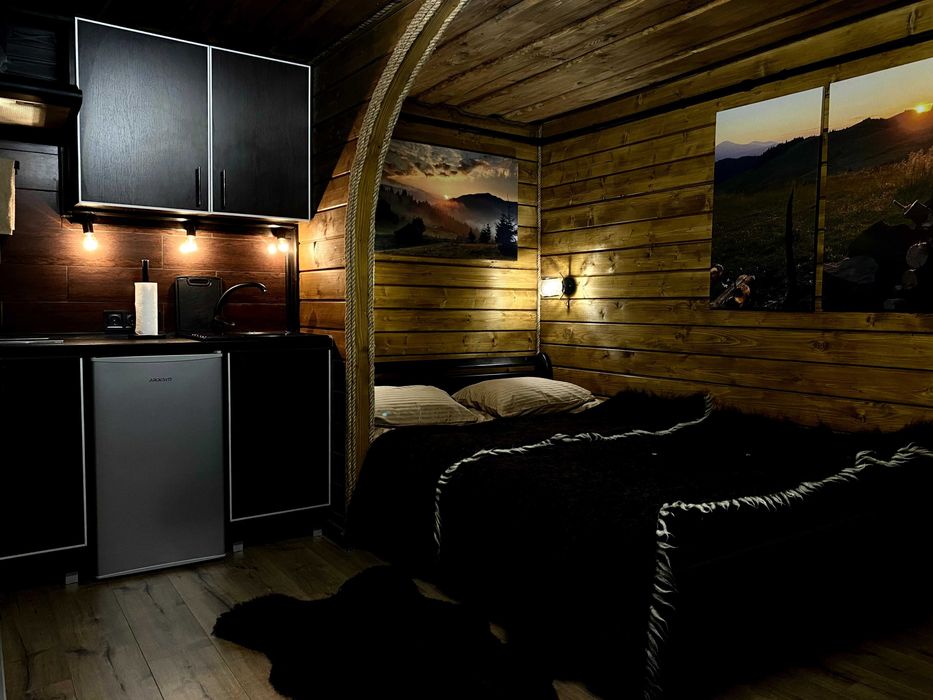 Здам подобово два дерев'яні будинки в Карпатах: Маєток  «LINDEN GROVE»