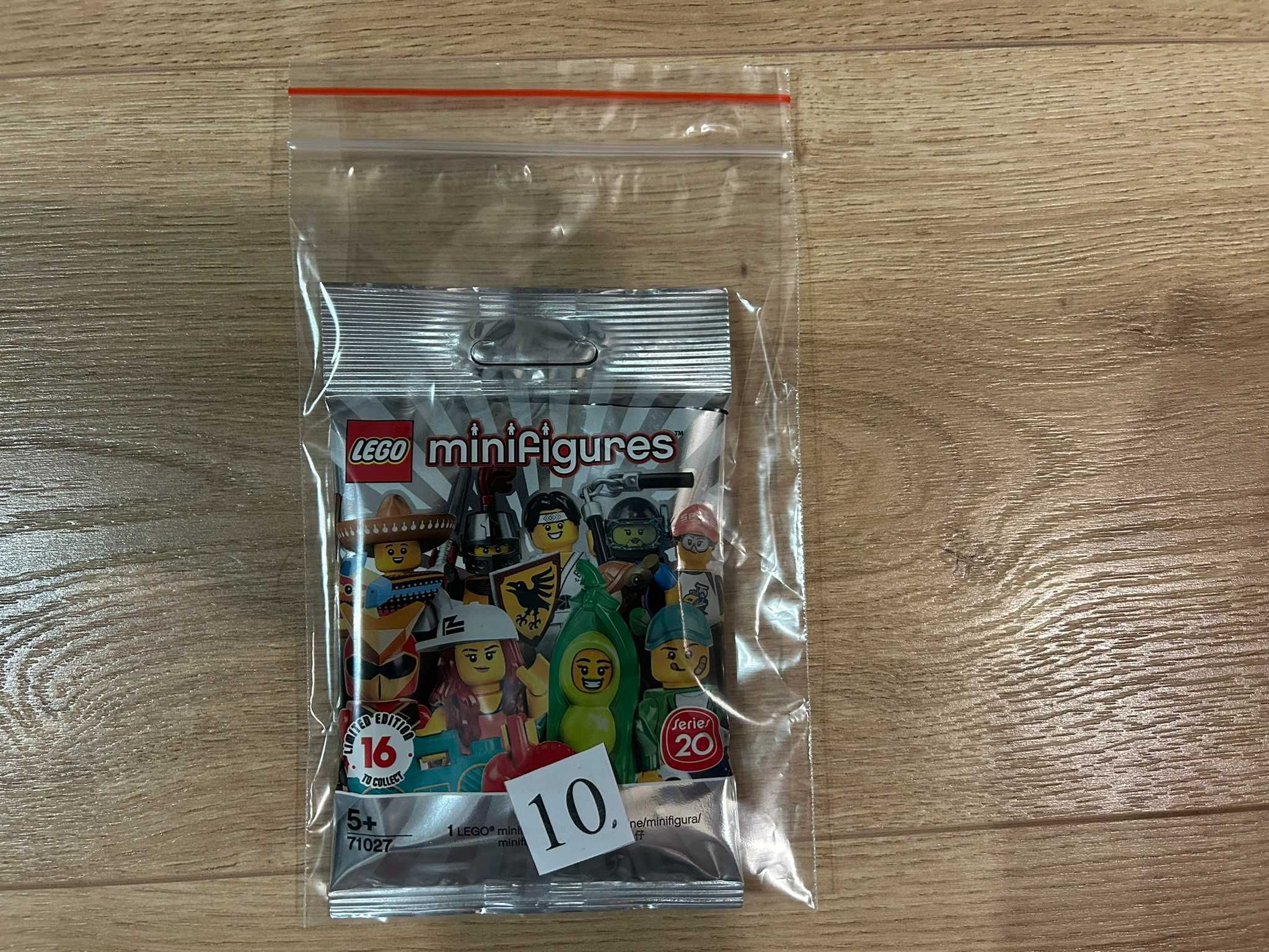 LEGO minifigures - 20 seria - Adept sztuk walki