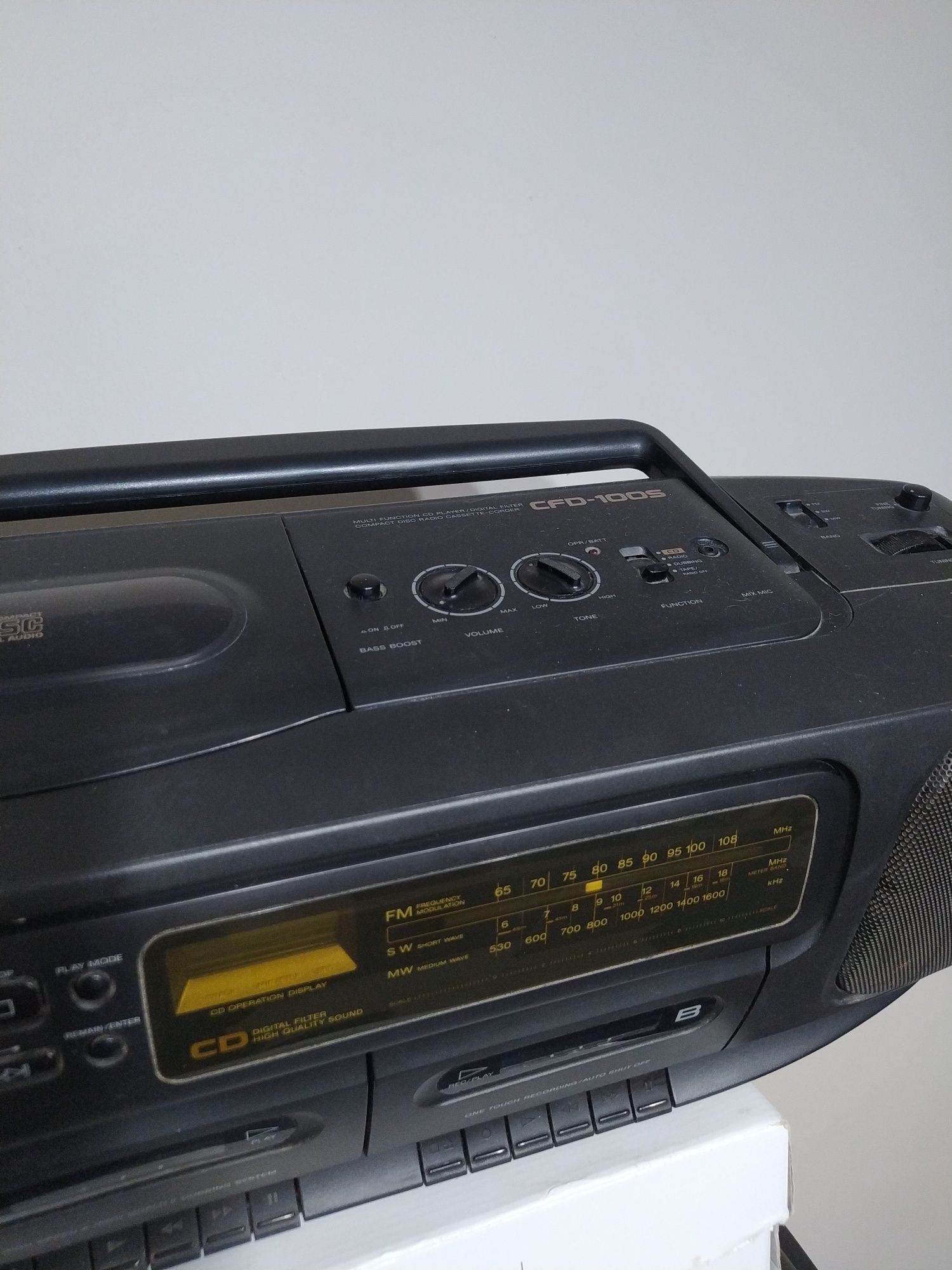 Sony CFD-100S boombox radio magnetofon cd