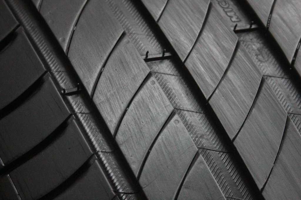225/45/17 Michelin Primacy 4 225/45 R17