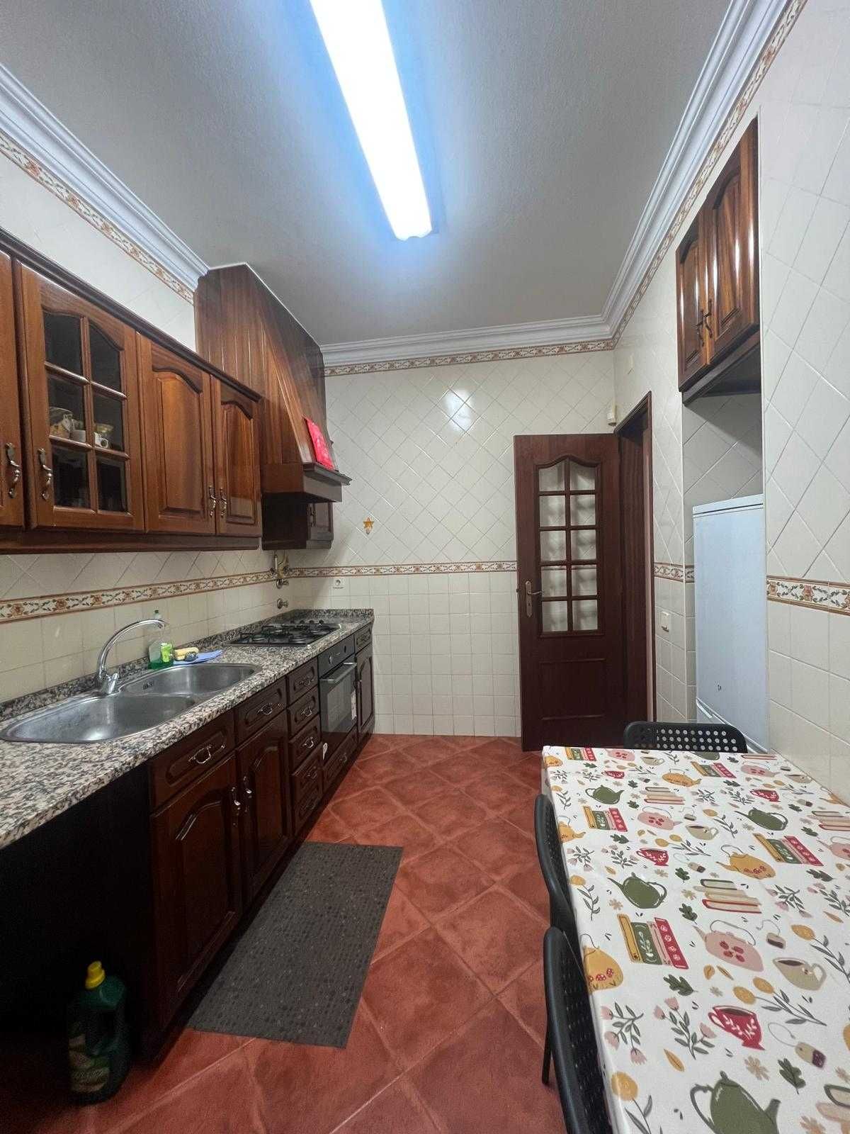 Arrenda-se T3 em Santiago do Cacém.