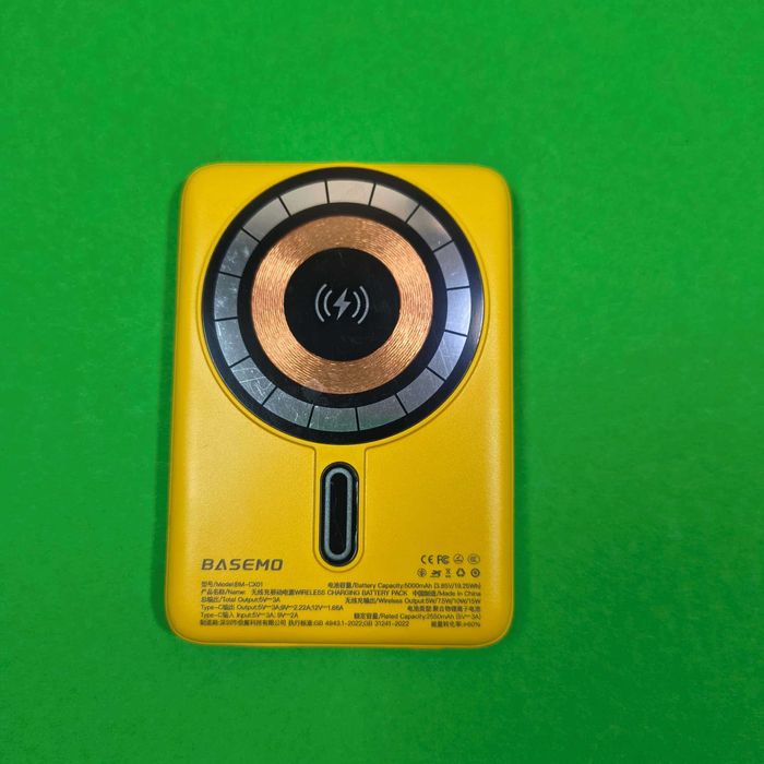 В упаковке магнитный повербанк для айфона 11 Type-C 22,5Вт 50000 mAh