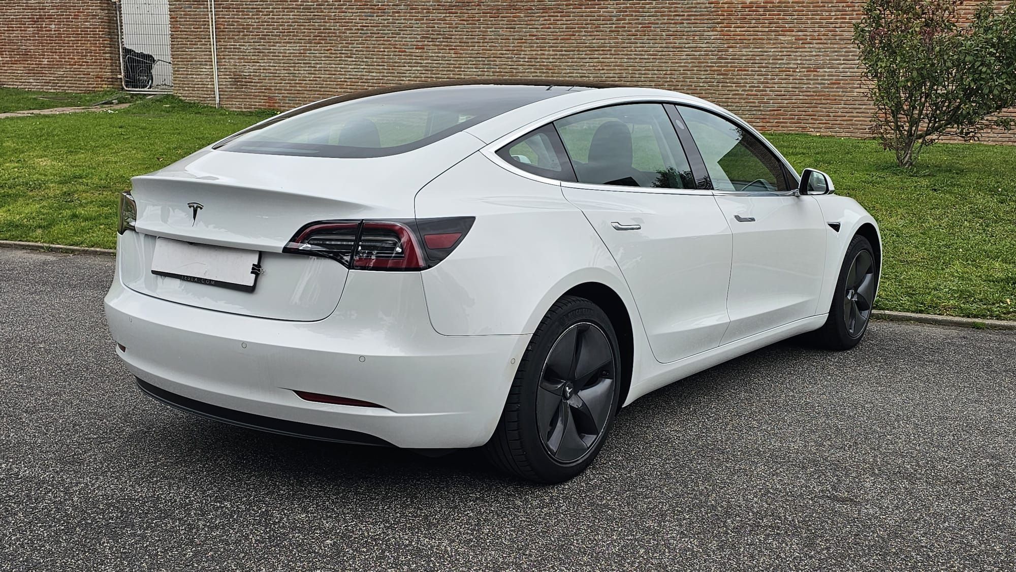 Tesla Model 3 Standard Range Plus RWD 2020