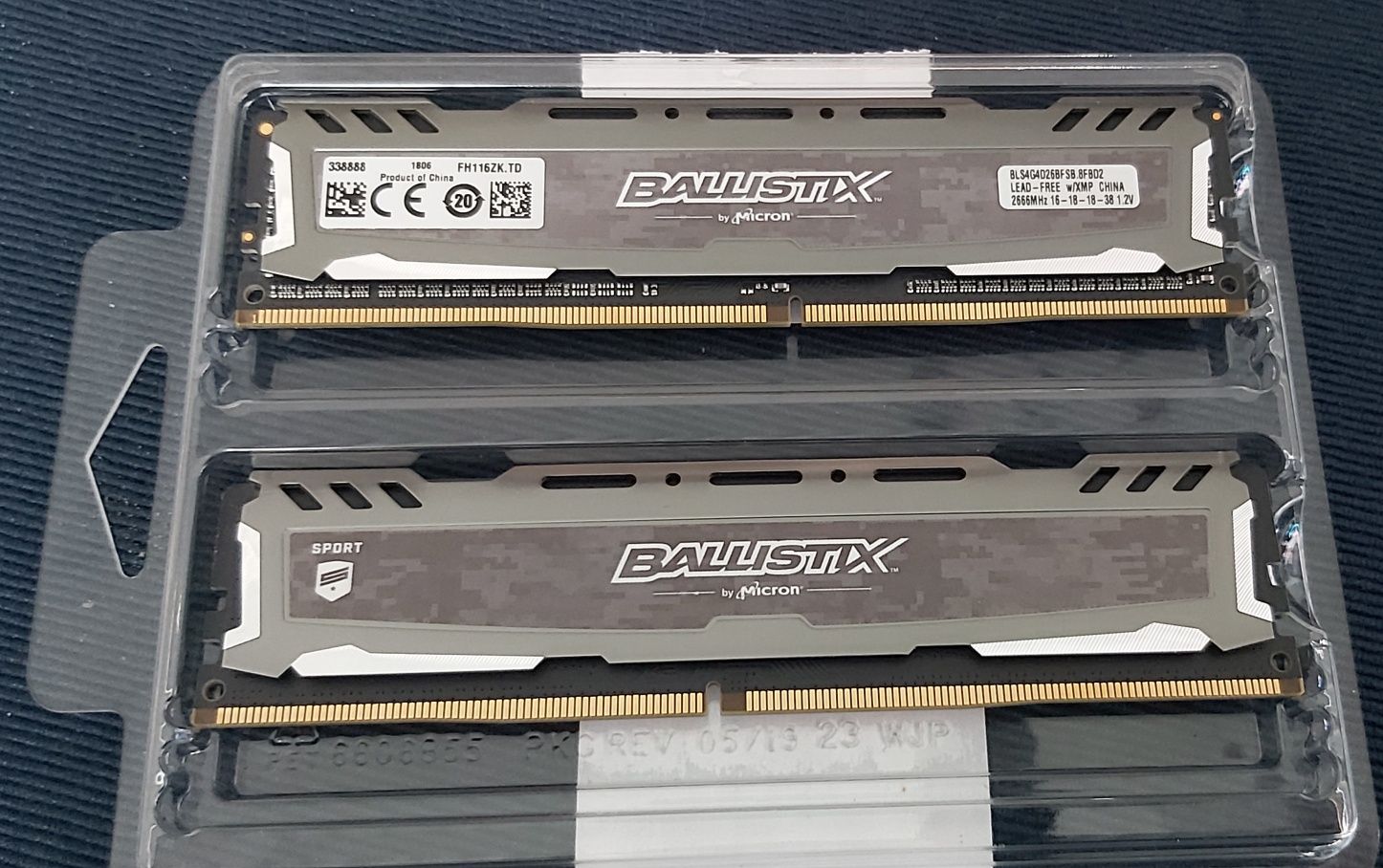 Kości pamięci Ballistix 2x 4Gb
