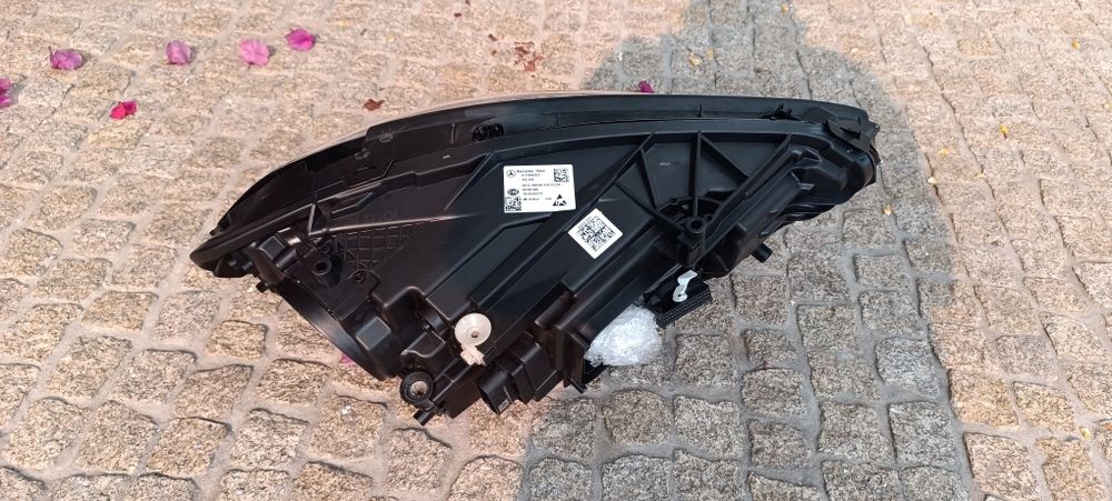 Farol / ótica Mercedes w177 full led  esquerdo