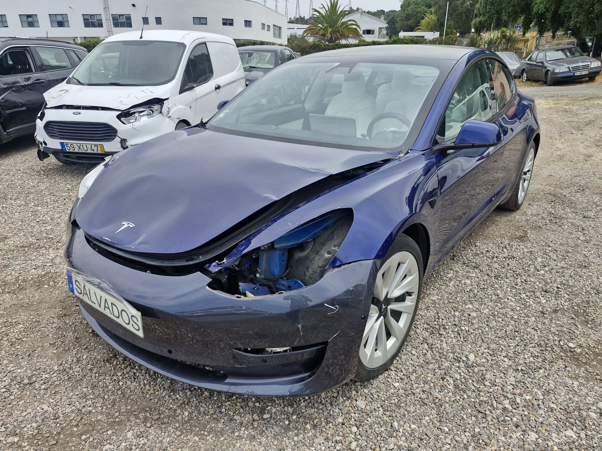 Tesla model 3 long range