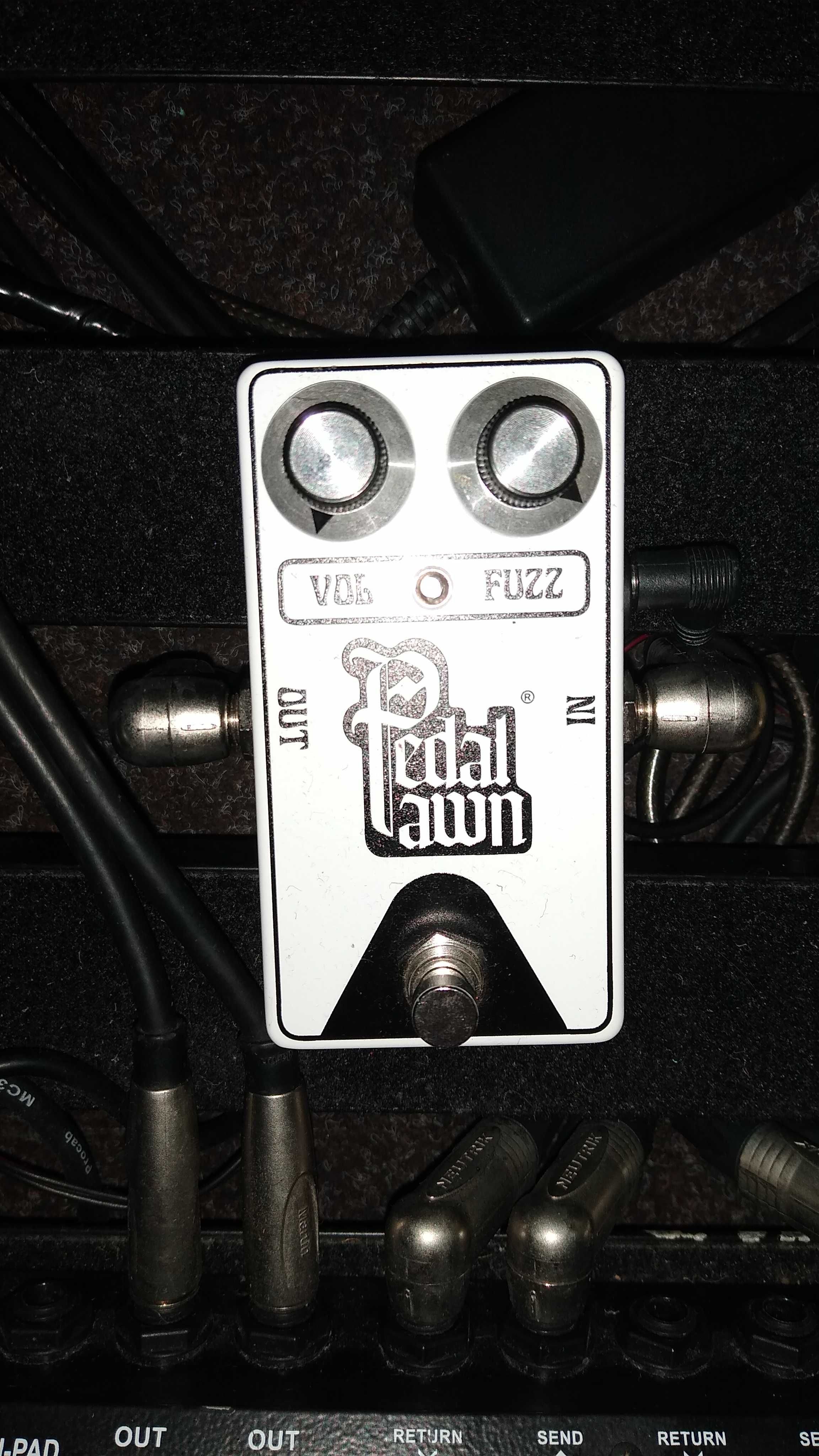 Pedal Pawn Fuzz, przester, dopałka