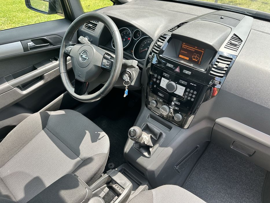 Opel Zafira II 1.6 benzyna 58000 km!!! 7 osób