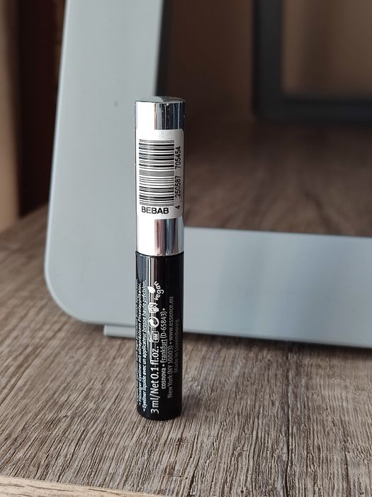 Essence eyeliner