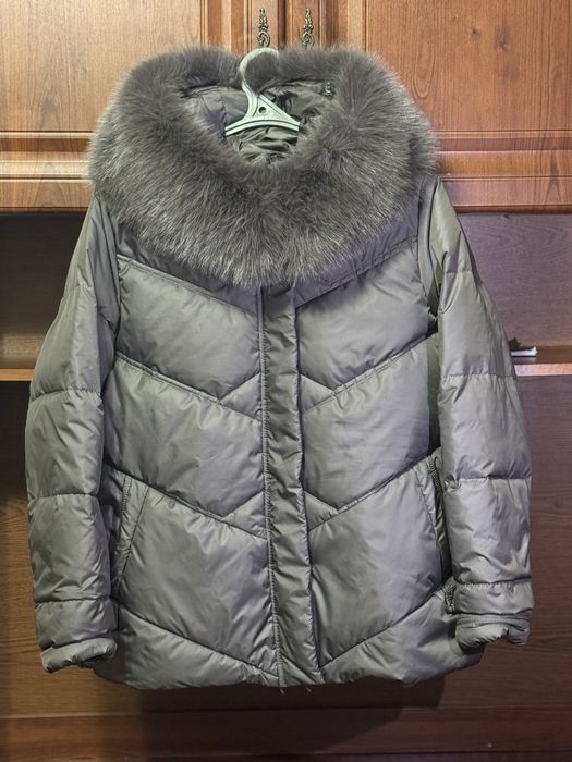 Жіночий натуральний пуховик 54 розмір