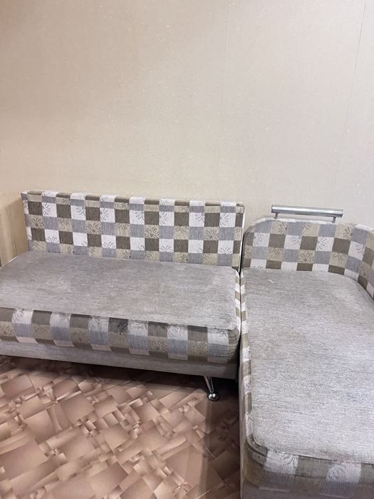 Диван угловой бу