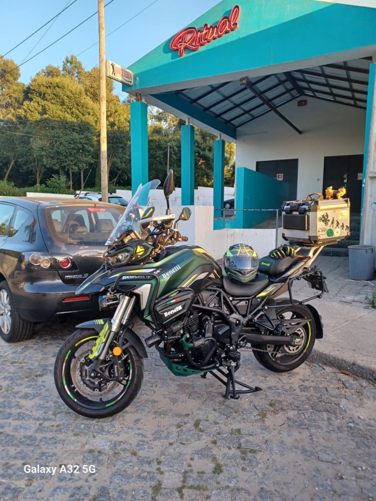 Benelli TRK 702 muitos extras