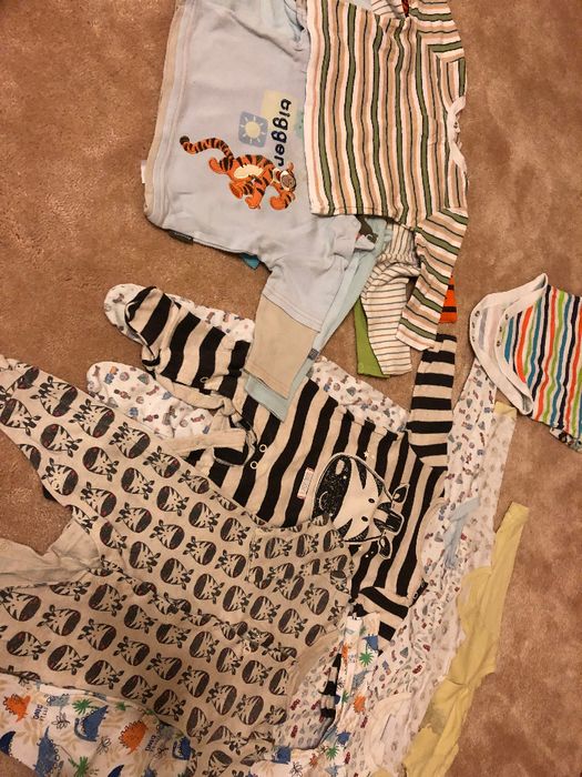 Ubranko do chrztu firmy Krasnal r. 74 + MEGA PAKA 100 szt. wyprawka