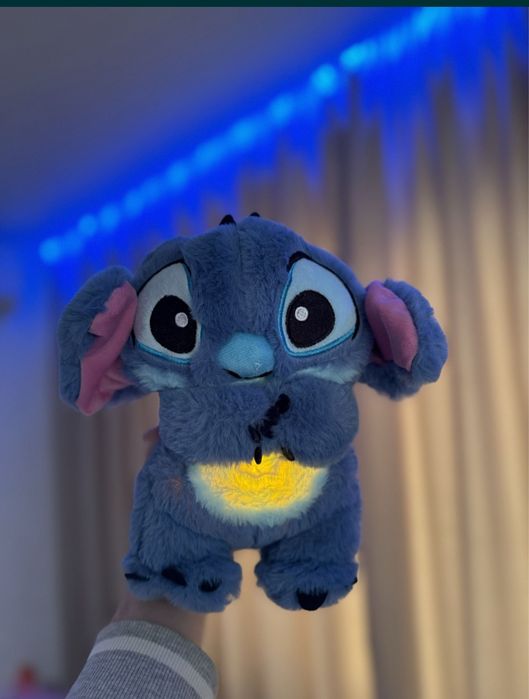 НОВА Дихаюча іграшка Стіч подарунок для дівчини куб тюльпанів ведмедик