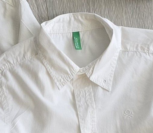 Camisas brancas Massimo Durti e Benetton