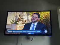 Tv de 44 polegadas com o suporte, tv smart