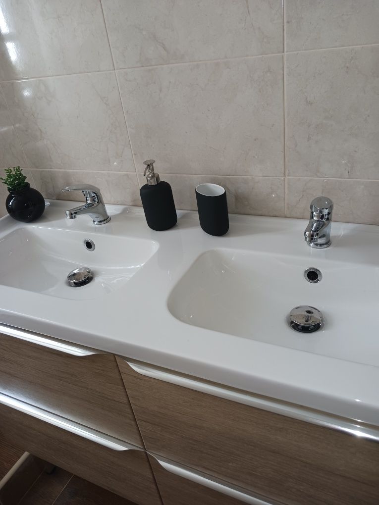 Quarto partilhado para duas pessoas. Na Alameda