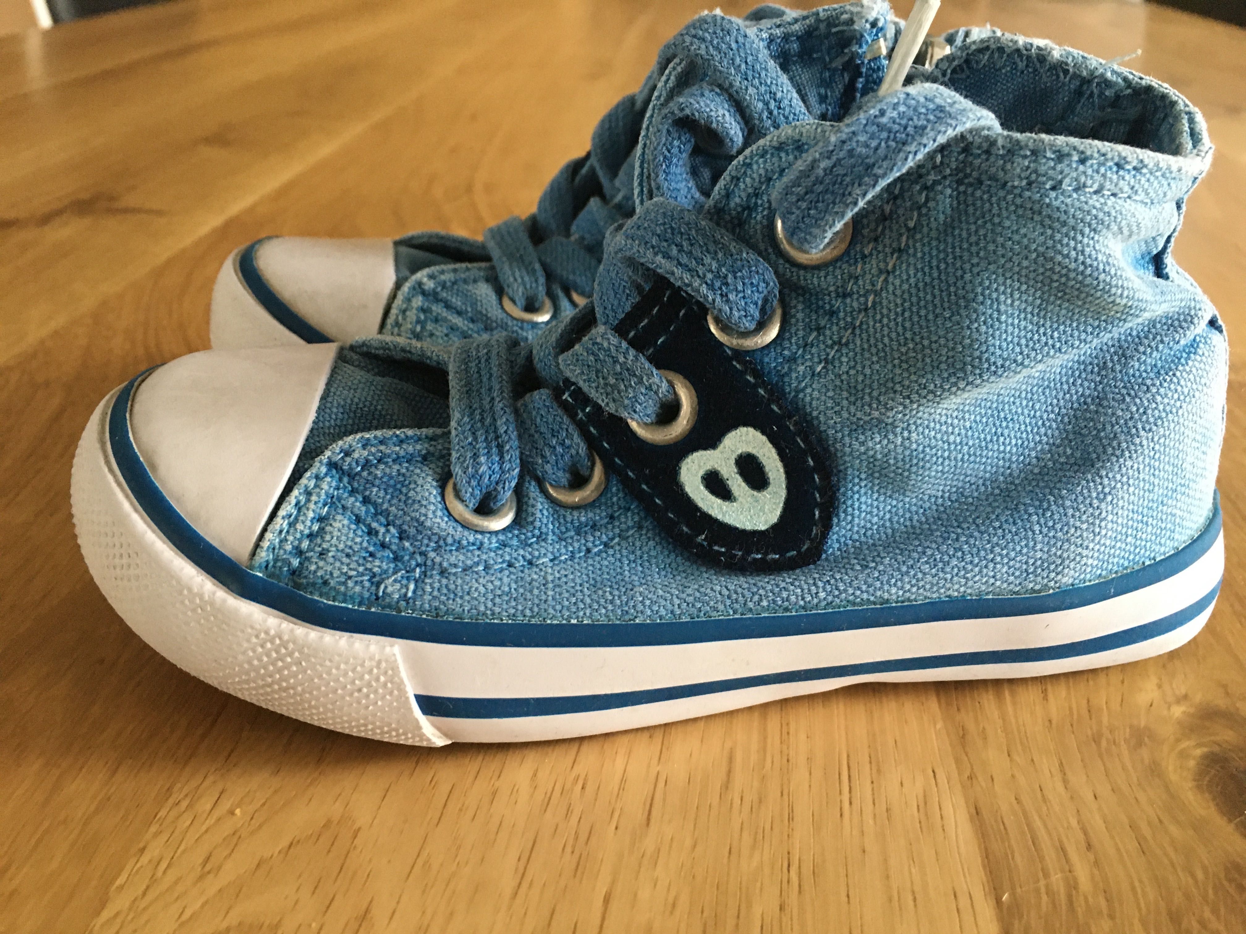 Trampki billowy rozmiar 24