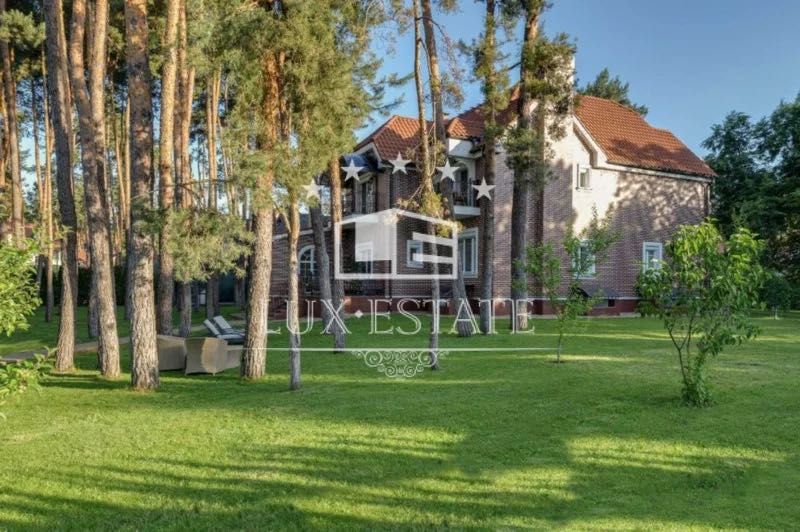 Оренда  шикарного будинку в закритому КГ Французьке містечко