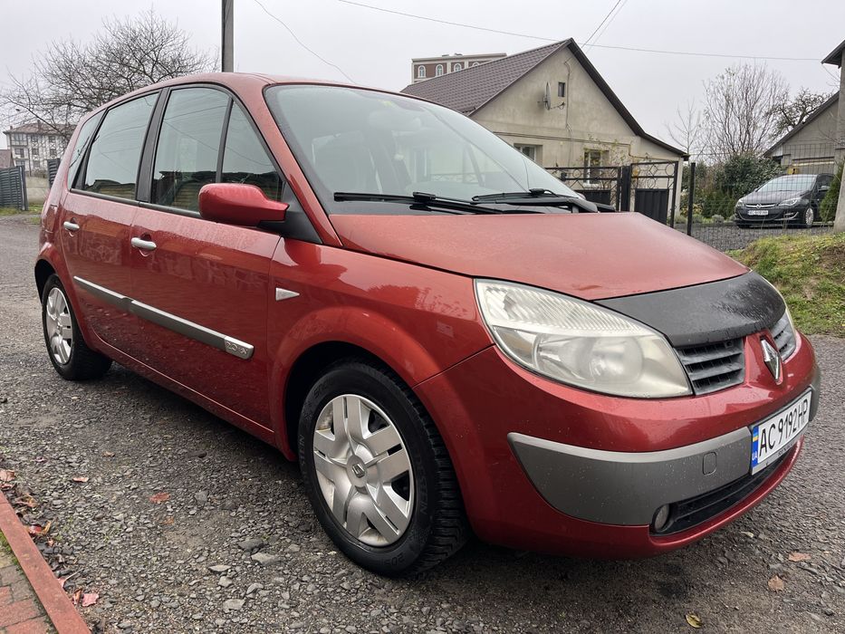 Renault Scenic  2.0 безнзин  АКПП
