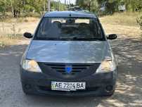 Продам Dacia Logan газ бензин хозяин с салона