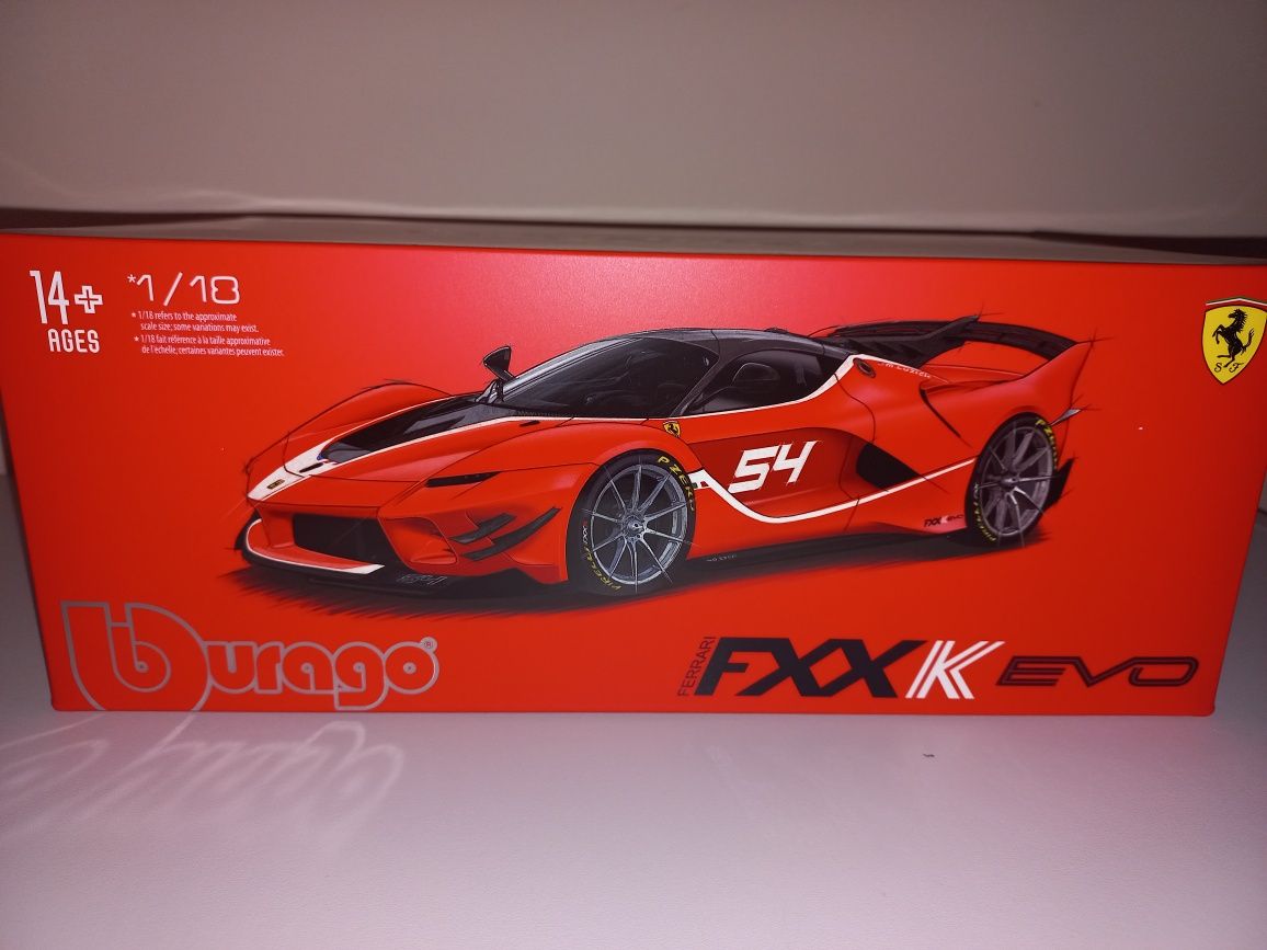 Bburago Ferrari FXX-K EVO,skala 1:18