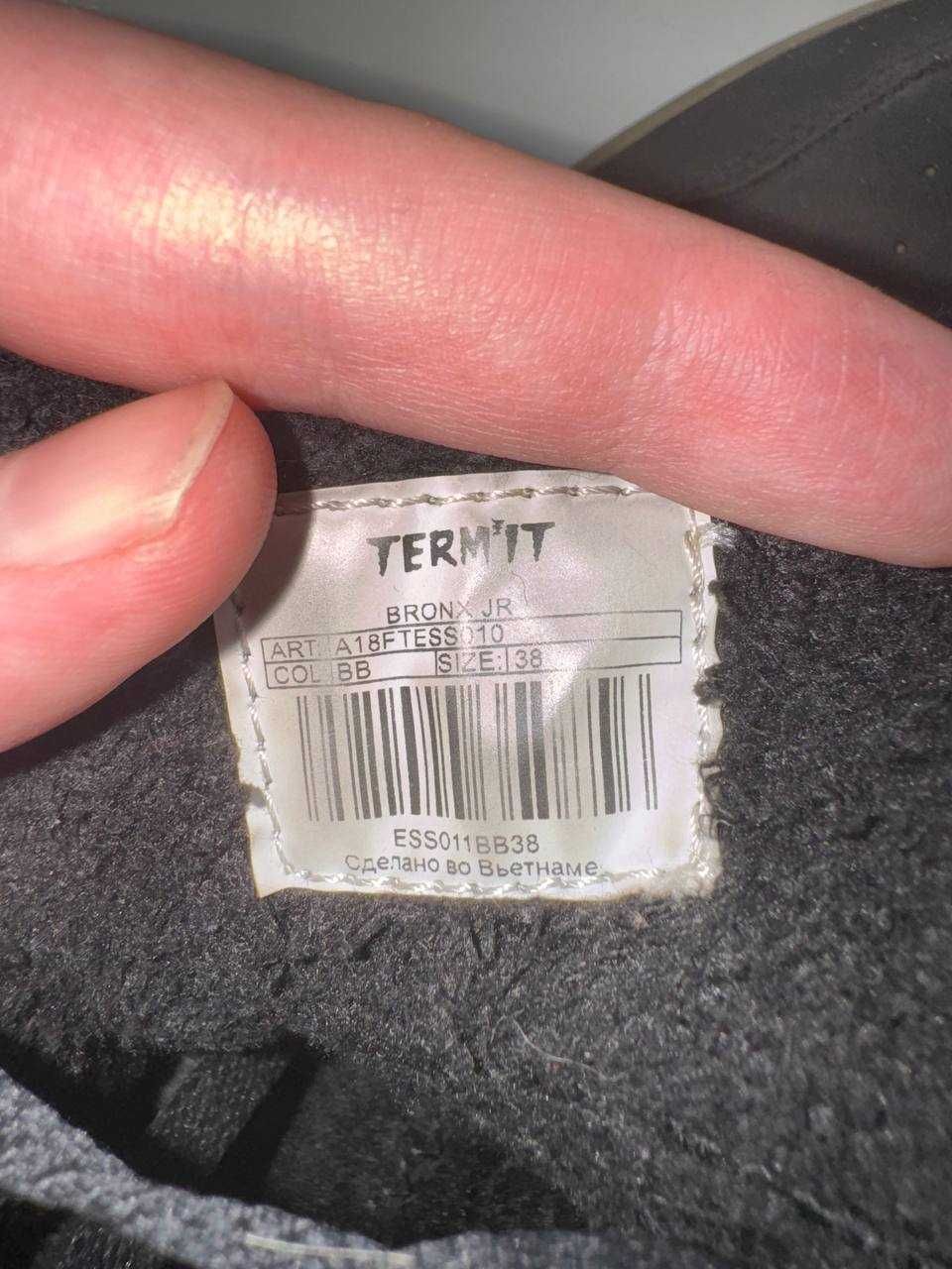 Кроссовки зимние TERMIT на меху 38 размер