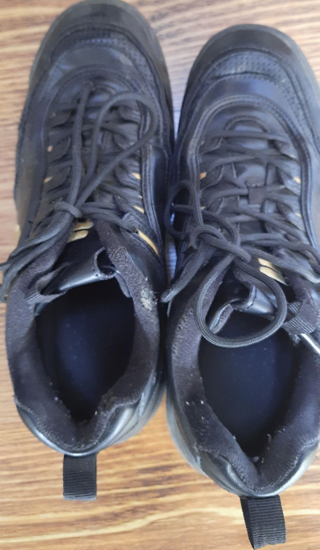 Buty sportowe na wiosnę, lato FILA rozmiar 38