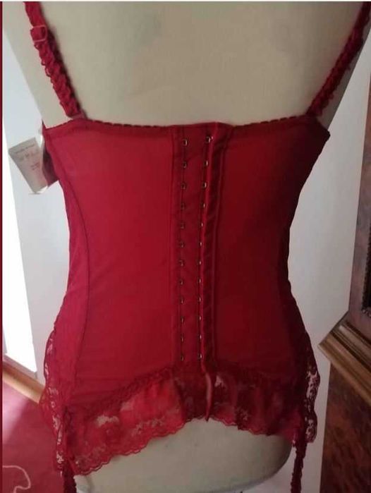 Body corpete VALISERE Novo 38 bom desconto