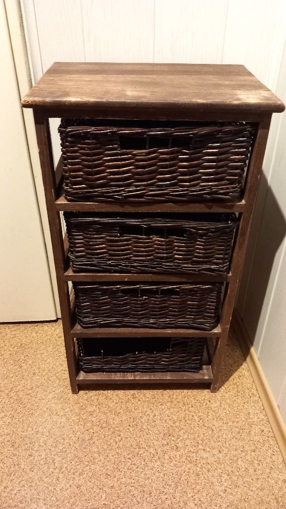 Szafka drewniana z 4 szufladami z wikliny, blat 40x29 wysokość 73 cm