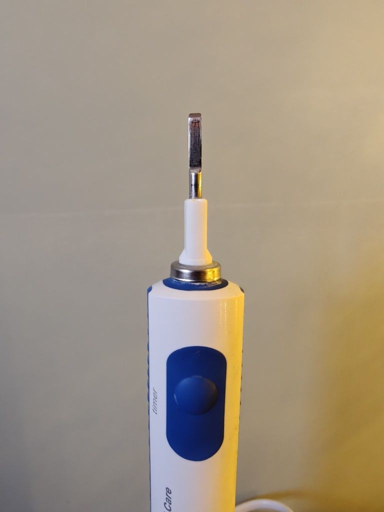 Braun oral b pro 600 szczoteczka + końcówki