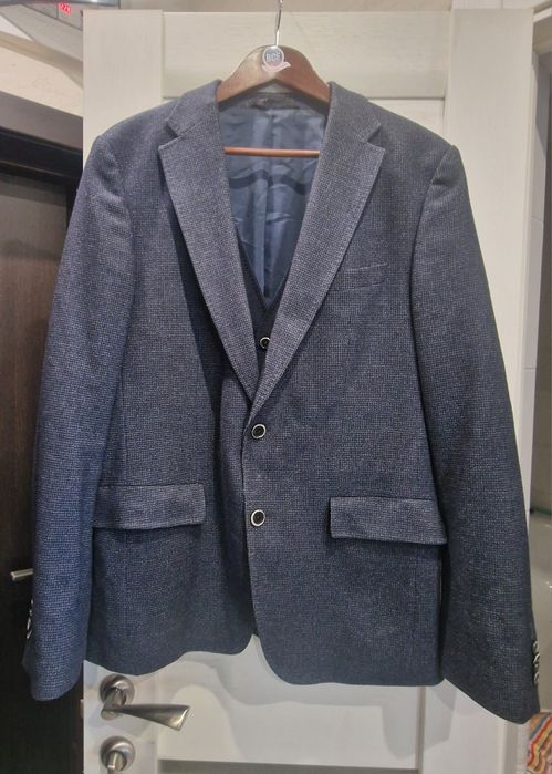 Чоловічий піджак "трійка"