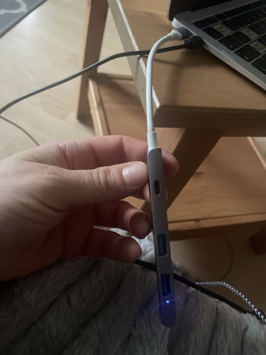 Adapter , rozdzielacz do Macbooka