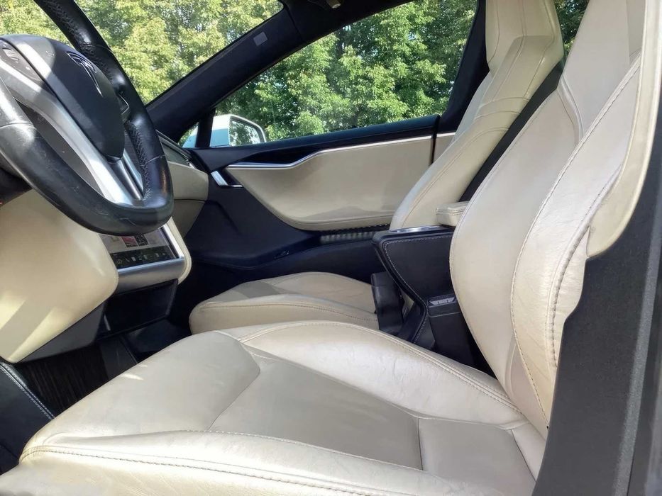 Tesla Model S 100 D Performance      2019