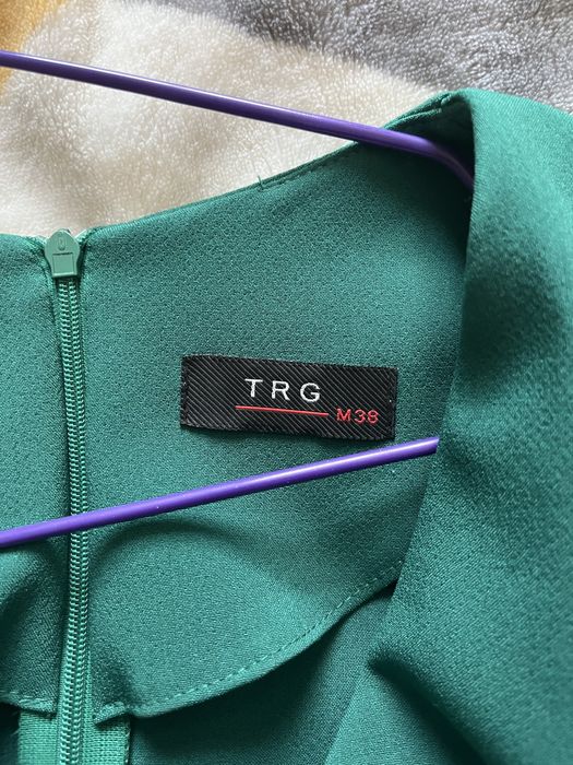 Сукня на запах з поясом