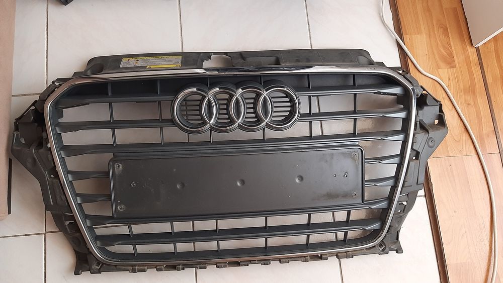 Máscara de Audi A3 2014