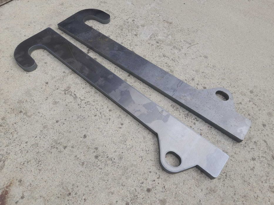 Mocowanie uchwyt uszy do ładowarki Manitou Merlo Kramer Claas MF JD