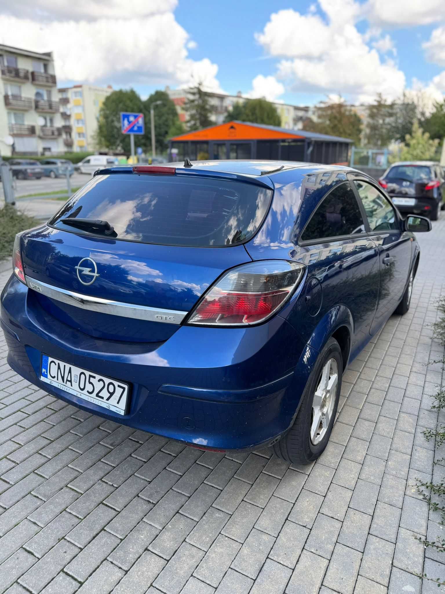 Opel Astra H III GTC 1.6