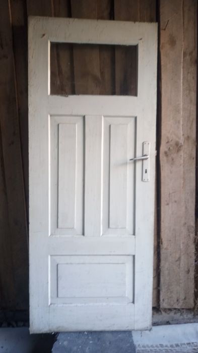 Stare drzwi drewniane