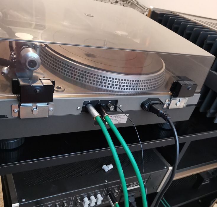 Sony PS 6750 audiofilski gramofon